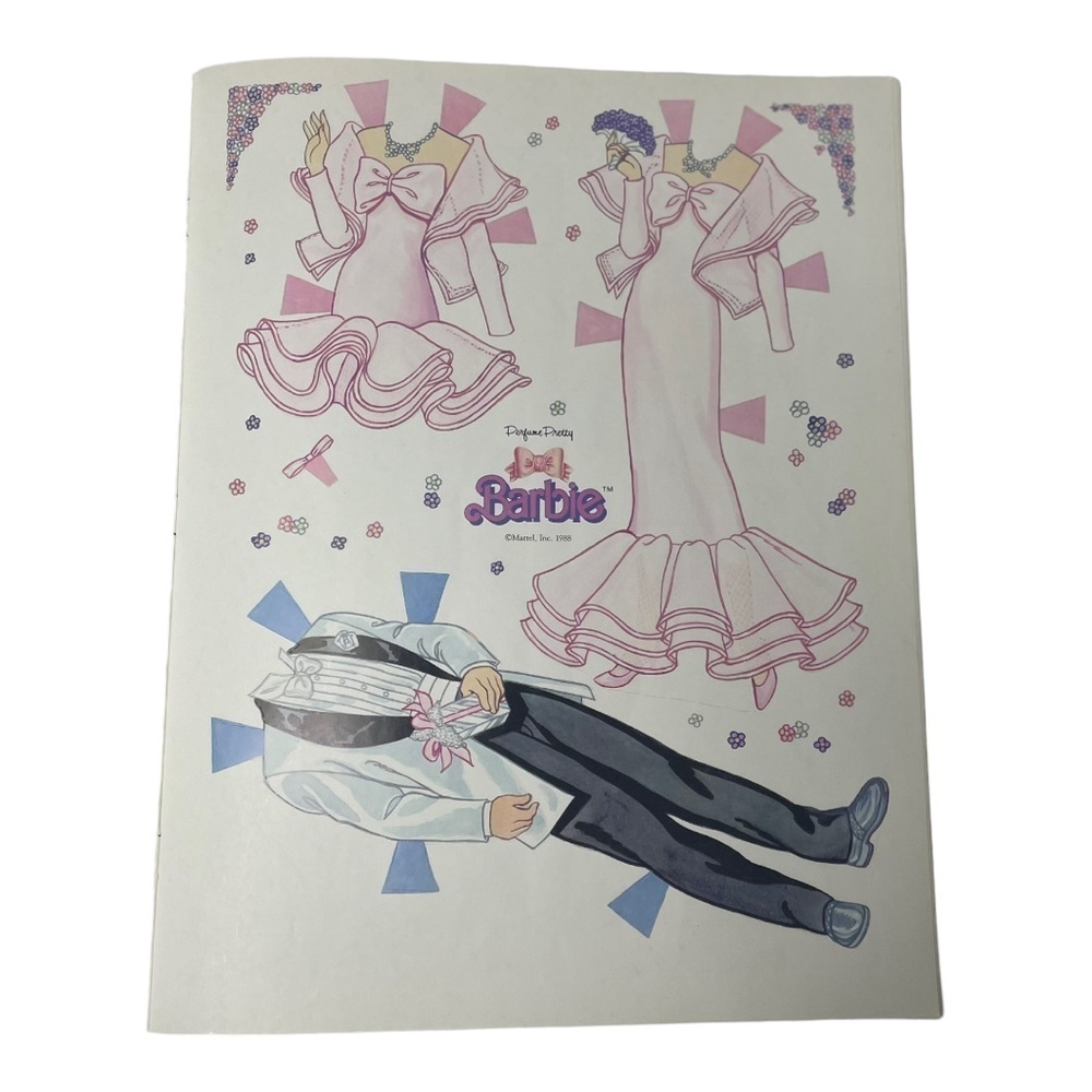 NWT Vintage 1988 A Golden Book Perfume Pretty Barbie Paper Doll Book - Picture 3 of 6